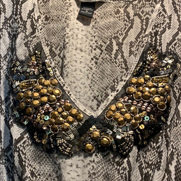 Top - Picture 2 of 4